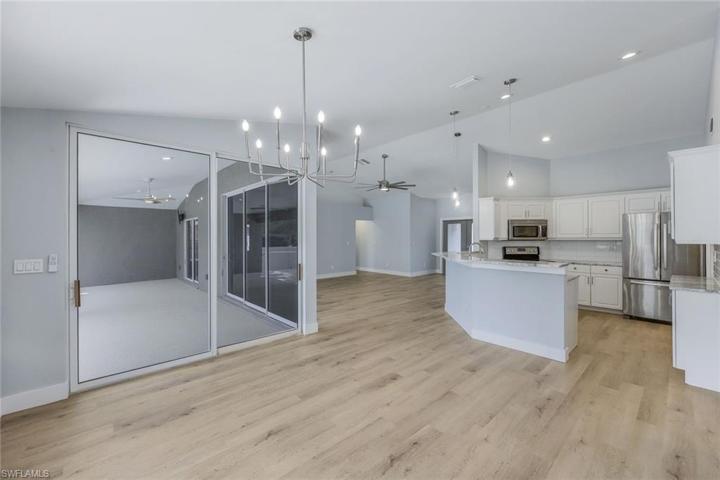1721 SW 10th PL, CAPE CORAL FL 33991