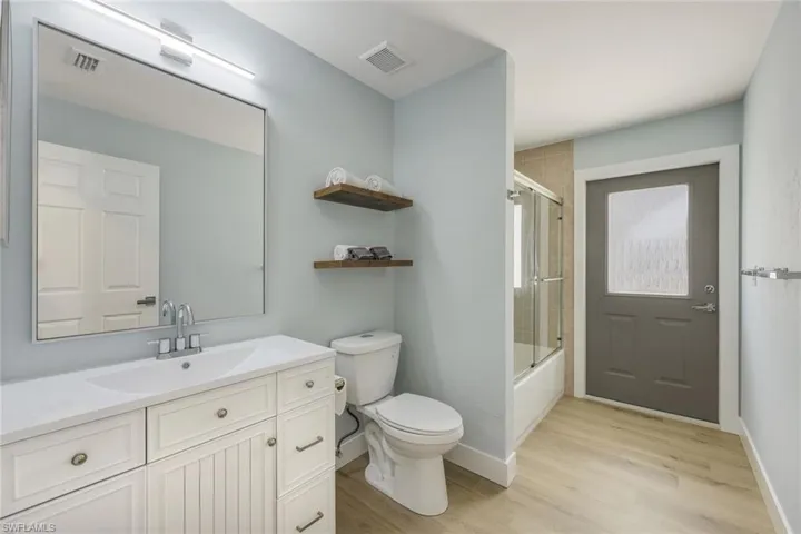 1721 SW 10th PL, CAPE CORAL FL 33991