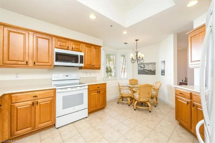 4700  Yacht Harbor  DR, Naples, FL 34112