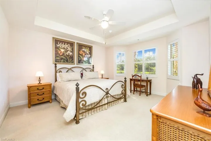 4700  Yacht Harbor  DR, Naples, FL 34112