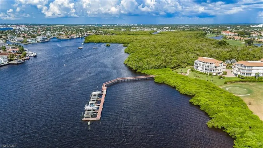 4700  Yacht Harbor  DR, Naples, FL 34112