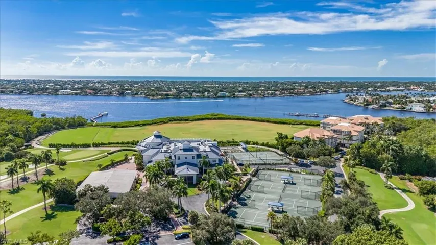 4700  Yacht Harbor  DR, Naples, FL 34112