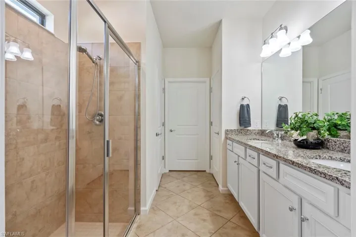 Primary Suite Bathroom