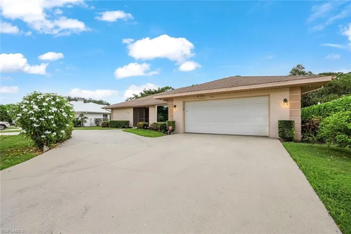 509 Cypress Way E, Naples, Florida 34110