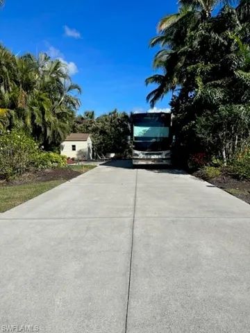4995 Coach Ln, Naples, Florida 34114