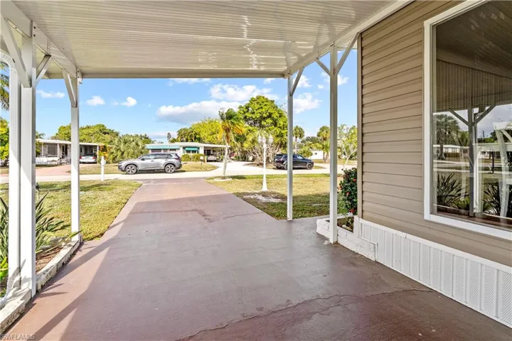 17 Saint Raphael Dr, Naples, Florida 34112