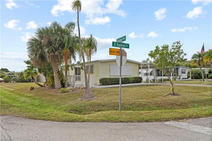 17 Saint Raphael Dr, Naples, Florida 34112