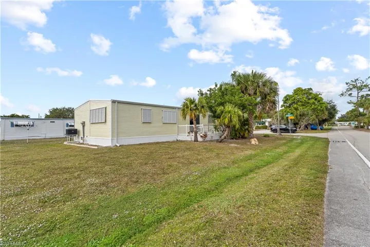 17 Saint Raphael Dr, Naples, Florida 34112
