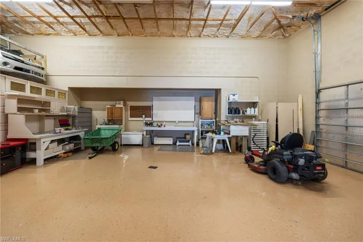 Temp Controlled Workshop Garage