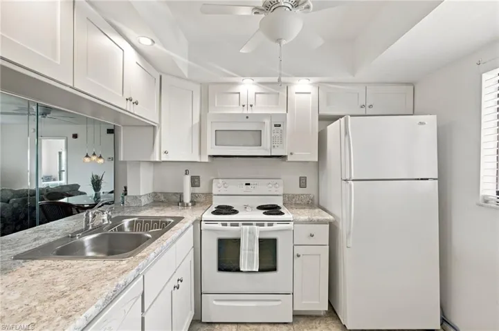 22676 Island Pines Way 148, Fort Myers Beach, Florida 33931