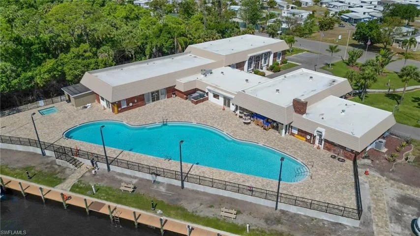 14508 Plymouth Bend, North Fort Myers, Florida 33917