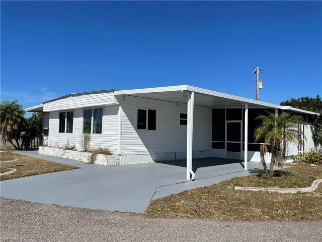 14508 Plymouth Bend, North Fort Myers, Florida 33917