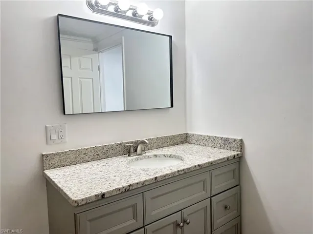 14508 Plymouth Bend, North Fort Myers, Florida 33917