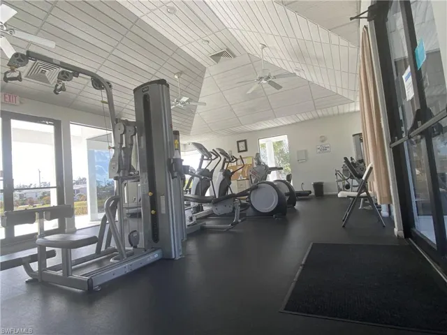 14508 Plymouth Bend, North Fort Myers, Florida 33917