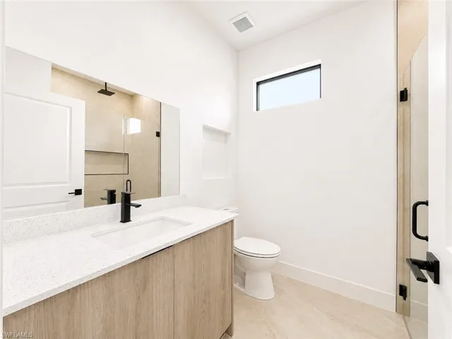 8022 Sunrise Cir, Labelle, Florida 33935