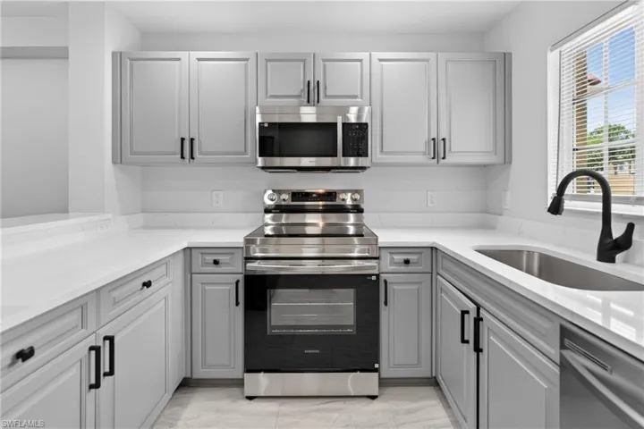 9470 Ivy Brook Run 806, Fort Myers, Florida 33913