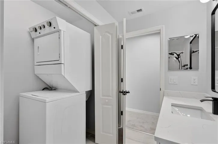 9470 Ivy Brook Run 806, Fort Myers, Florida 33913