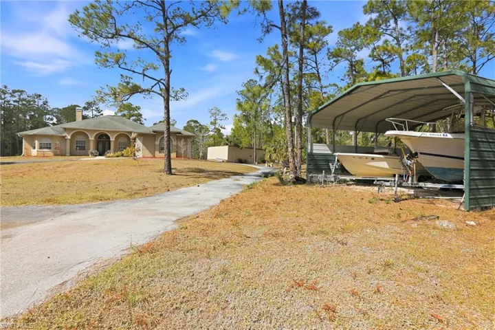 1485  Desoto N BLVD, Naples, FL 34120