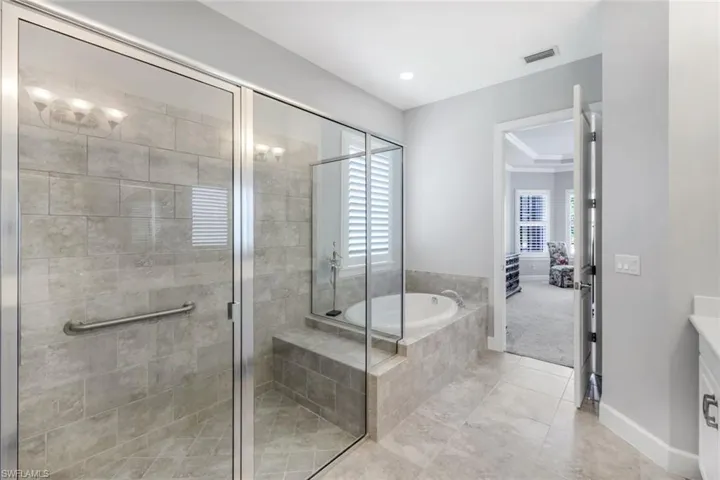 Soaking Tub and Shower