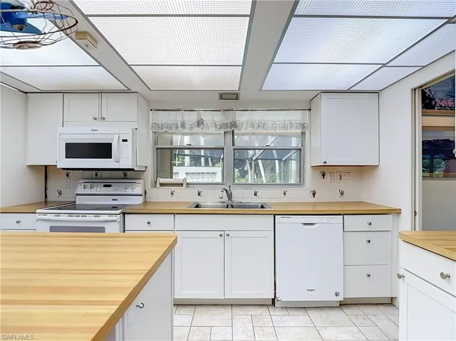 1625 Silverwood Ct, North Fort Myers, Florida 33903