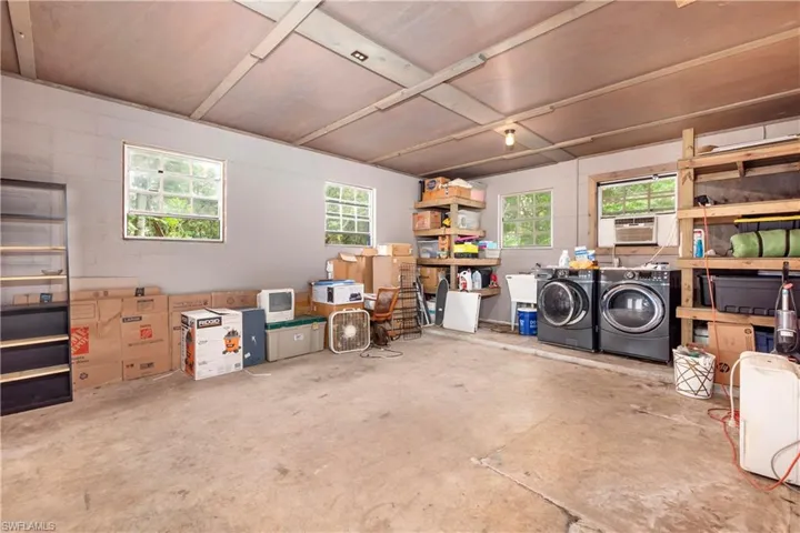 1745  County Road 731  , Venus, FL 33960
