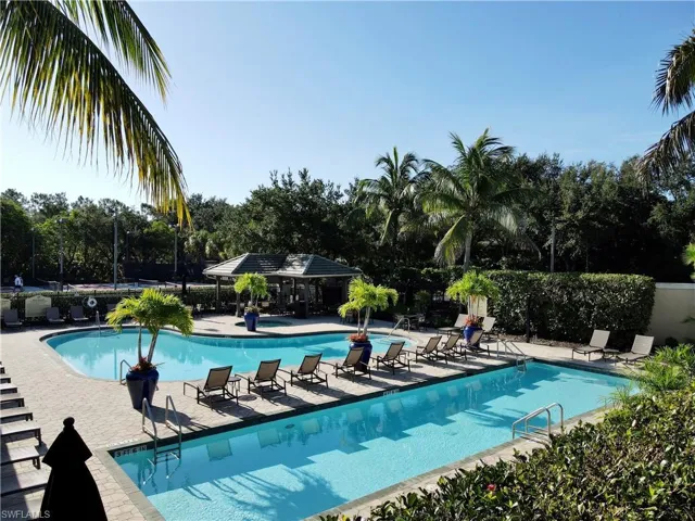 2880 Cypress Trace Cir 103, Naples, Florida 34119