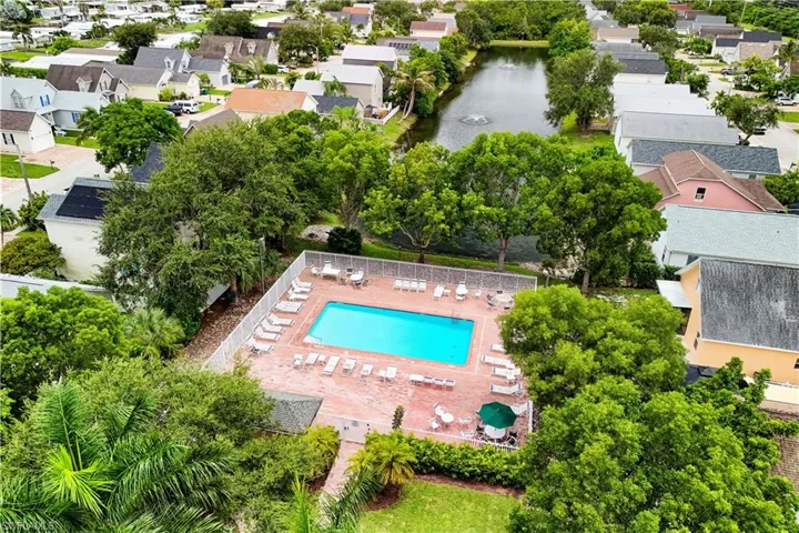 434 Leawood Cir, Naples, Florida 34104