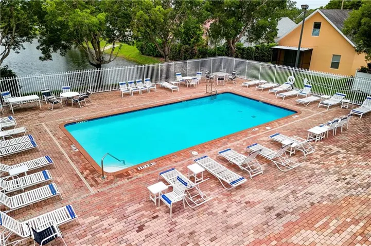 434 Leawood Cir, Naples, Florida 34104