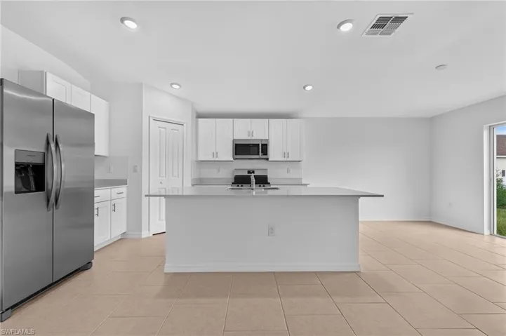 1407 10th Ave, Cape Coral, Florida 33993