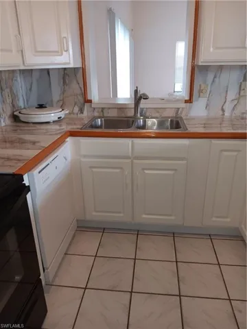 451 Marsh Ave “b” Back Unit, Fort Myers, Florida 33905