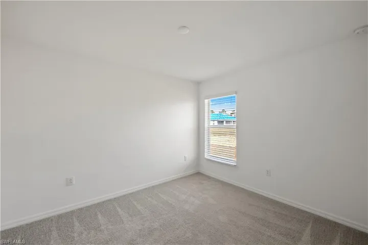 17700  Paradiso  WAY, North Fort Myers, FL 33917