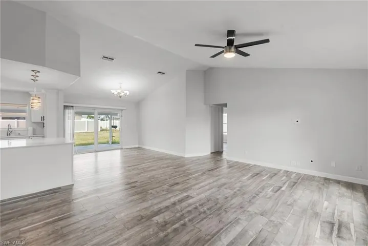 2704 Sw Santa Barbara Pl, Cape Coral Fl 33914