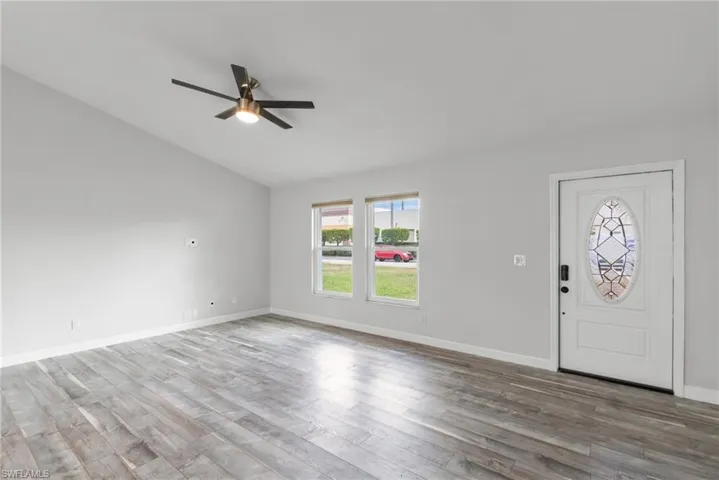 2704 Sw Santa Barbara Pl, Cape Coral Fl 33914
