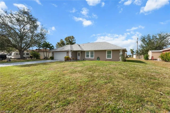 2704 Sw Santa Barbara Pl, Cape Coral Fl 33914