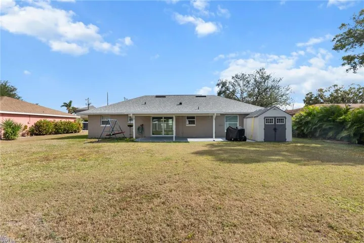 2704 Sw Santa Barbara Pl, Cape Coral Fl 33914