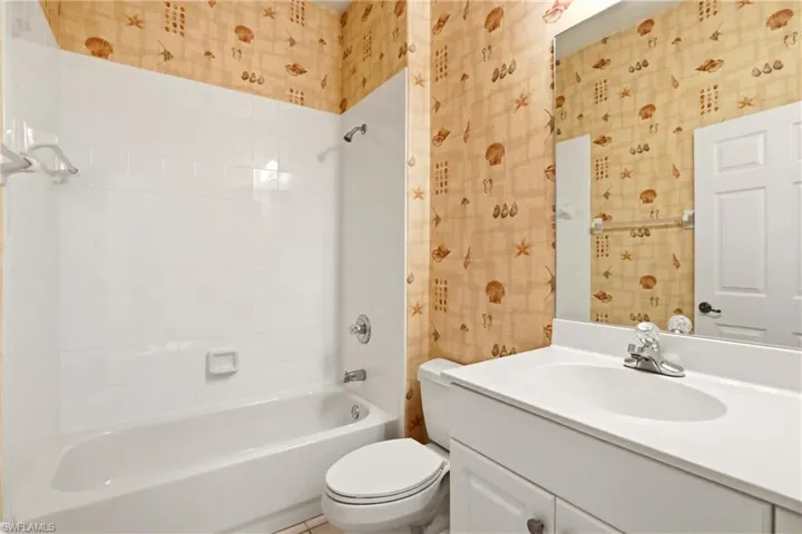 566 Vintage Reserve Ln #21-d, Naples, Florida 34119