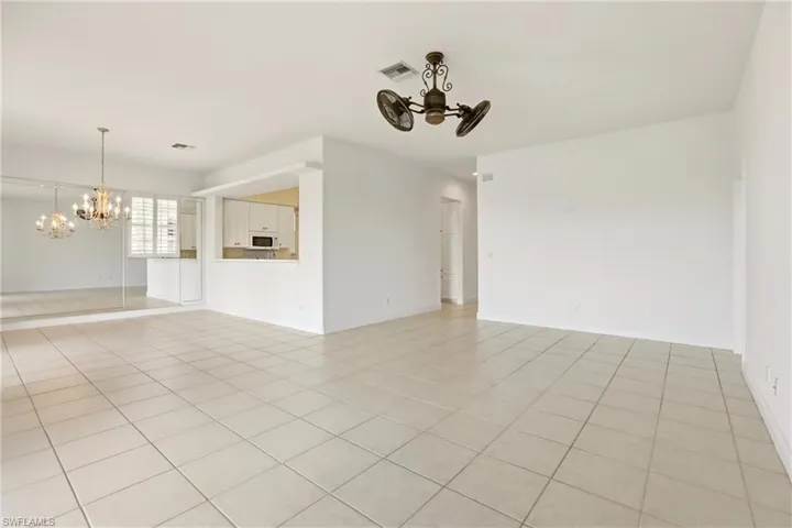 566 Vintage Reserve Ln #21-d, Naples, Florida 34119