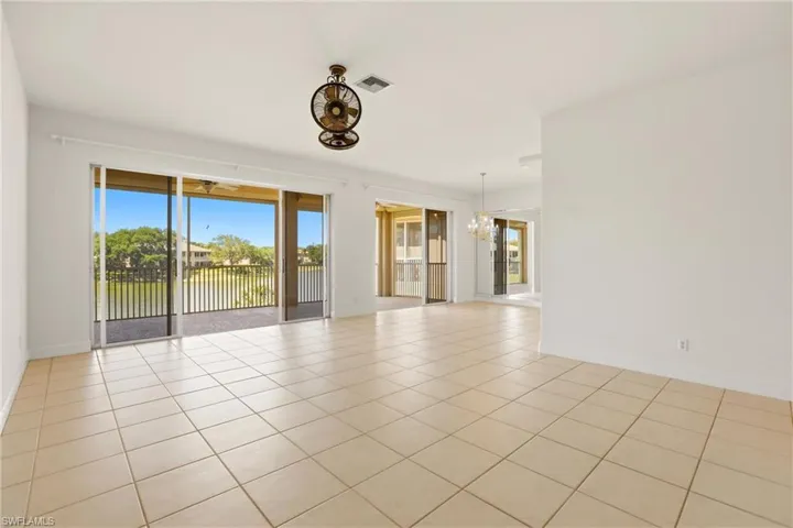 566 Vintage Reserve Ln #21-d, Naples, Florida 34119
