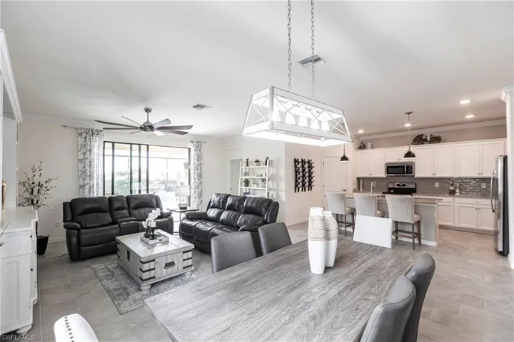 14162  Vindel  CIR, Fort Myers, FL 33905