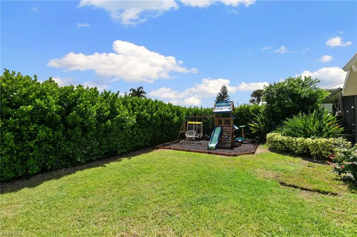 3745 Weymouth Cir, Naples, Florida 34112