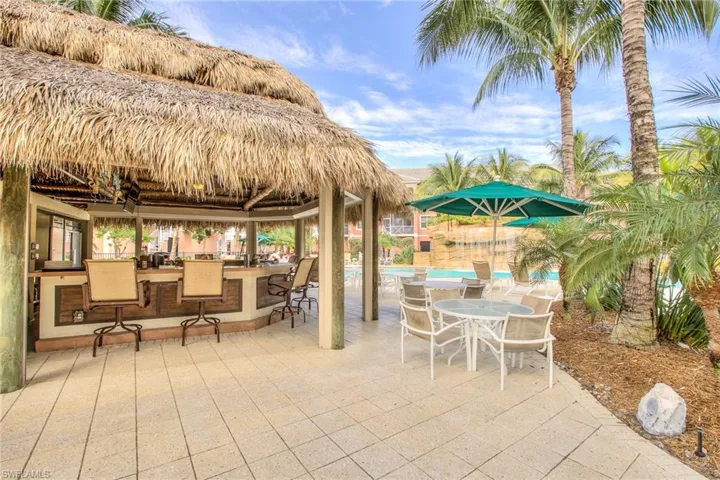 Enjoy the Chickee Bar w/ food & drinks in Season.