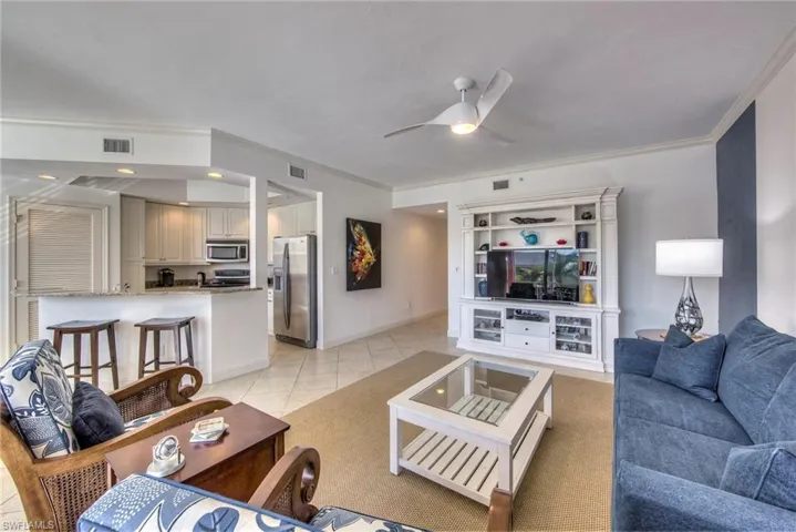 9' 4" Ceilings & Big Screen TV Wall!