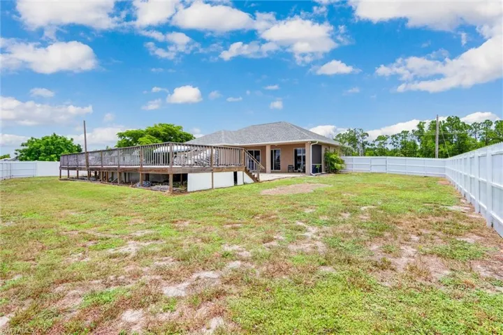32 Wilmington Pkwy, Cape Coral, Florida 33993