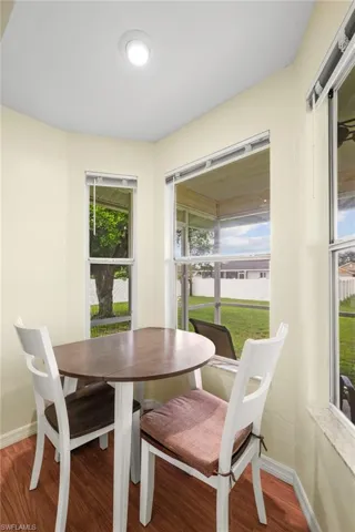 Cozy Breakfast Nook
