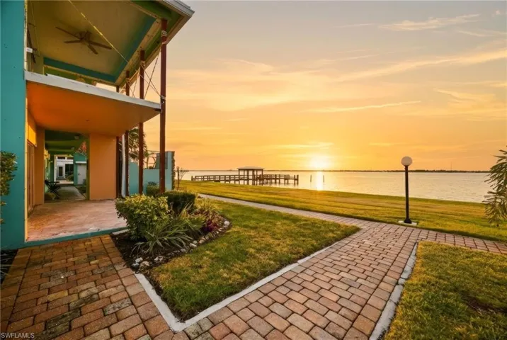 3225 E Riverside Dr 31c, Fort Myers, Florida 33916