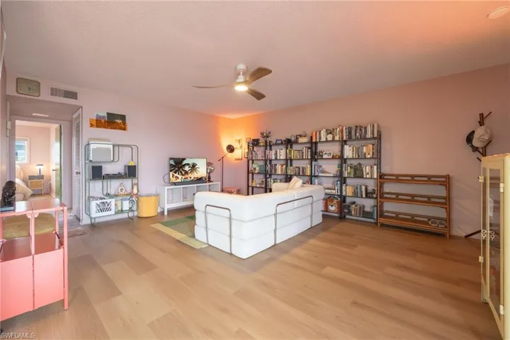 3225 E Riverside Dr 31c, Fort Myers, Florida 33916