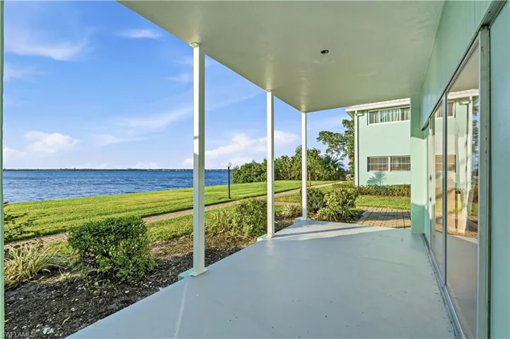 3225 E Riverside Dr 31c, Fort Myers, Florida 33916