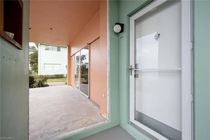3225 E Riverside Dr 31c, Fort Myers, Florida 33916