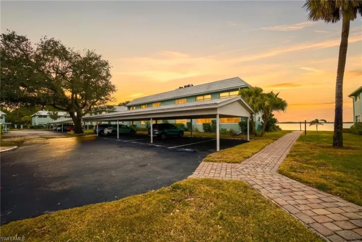 3225 E Riverside Dr 31c, Fort Myers, Florida 33916