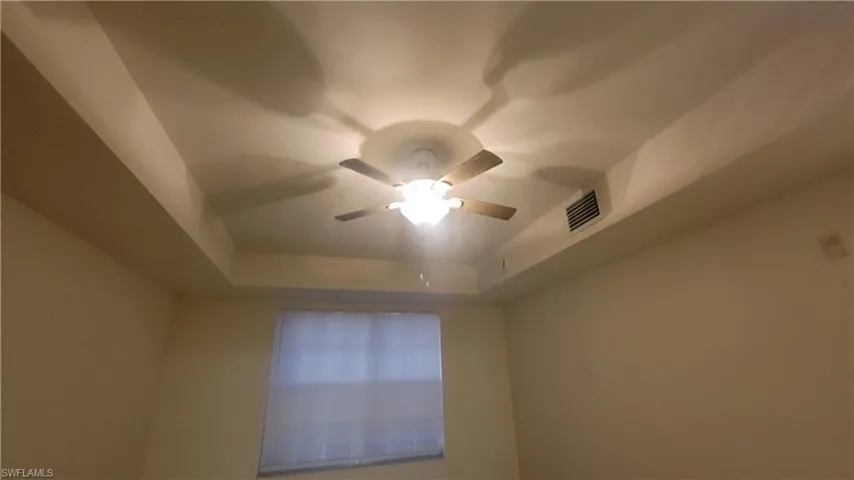 Tray in the main bedroom